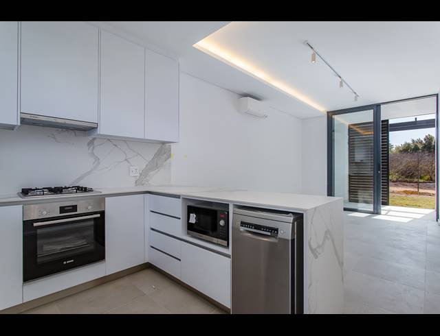 2 BEDROOM APARTMENT FOR SALE IN VAL DE VIE ESTATE